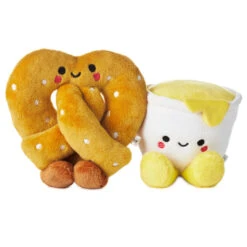 Hallmark Better Together Series 4 Mystery Box Mini Magnetic Plush, 3.5" 10 Hallmark Better Together Series 4 Mystery Box Mini Magnetic Plush, 3.5" -Hallmark Better Together Mini Stuffed Animal Mystery Box 1BBG3016 03