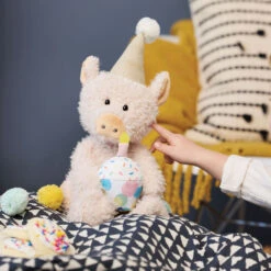 Demdaco Piggy Wigg Singing Birthday Pig, 12.5" -Hallmark Demdaco Piggy Wigg Singing Birthday Pig 5004840053 03