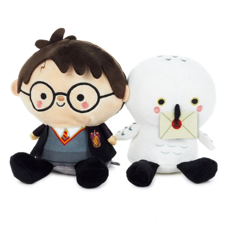 Hallmark Better Together Harry Potter™ And Hedwig™ Magnetic Plush Pair, 5.5" 3 Hallmark Better Together Harry Potter™ And Hedwig™ Magnetic Plush Pair, 5.5"