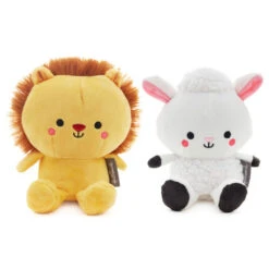 Hallmark Better Together Lion And Lamb Magnetic Plush Pair, 5.25" 10 Hallmark Better Together Lion And Lamb Magnetic Plush Pair, 5.25" -Hallmark Lion and Lamb Magnetic Stuffed Animal Set 1KID3015 03