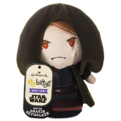 Hallmark Itty Bittys® Star Wars™ Dark Side Anakin Skywalker™ Plush With Light 11 Hallmark Itty Bittys® Star Wars™ Dark Side Anakin Skywalker™ Plush With Light -Hallmark Star Wars Anakin Dark Side Plush With Light 1KDD2232 03