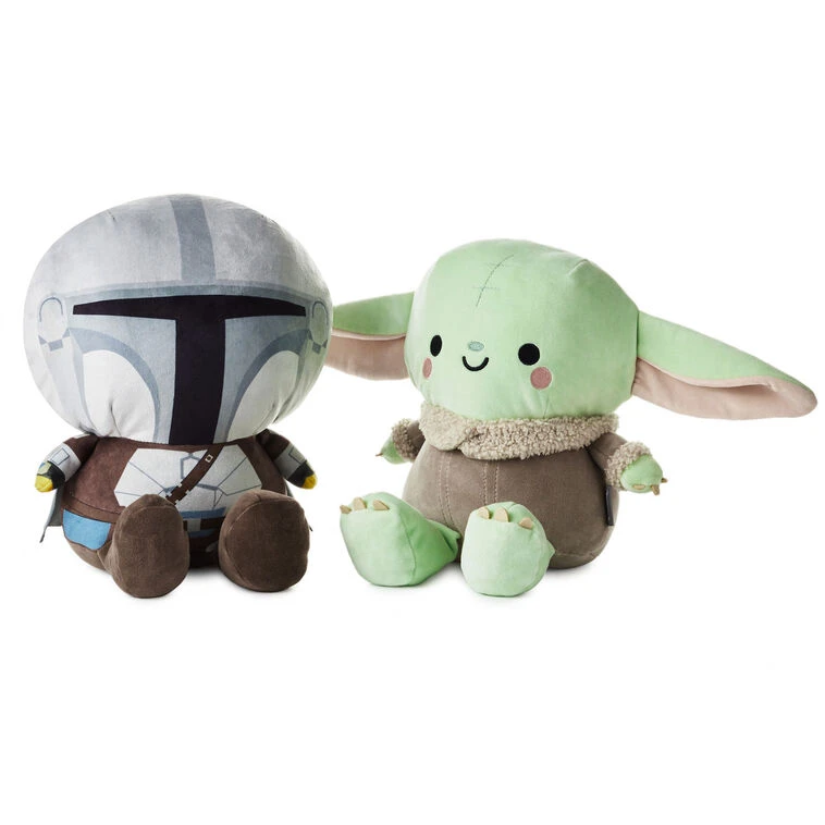 Hallmark Large Better Together Star Wars: The Mandalorian™ And Grogu™ Magnetic Plush Pair, 10.5" 5 Hallmark Large Better Together Star Wars: The Mandalorian™ And Grogu™ Magnetic Plush Pair, 10.5" - Image 3