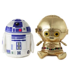 Hallmark Better Together Star Wars™ R2-D2™ And C-3PO™ Magnetic Plush Pair With Sound, 6.25" H -Hallmark Star Wars R2D2 and C3PO Magnetic Plush With Sound 1BTG1029 03