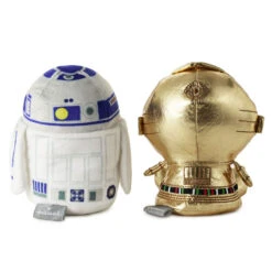 Hallmark Better Together Star Wars™ R2-D2™ And C-3PO™ Magnetic Plush Pair With Sound, 6.25" H -Hallmark Star Wars R2D2 and C3PO Magnetic Plush With Sound 1BTG1029 04