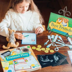 Eeboo Veterinarian Pretend Play Set -Hallmark Veterinarian Pretend Play Set IMPVE2 04
